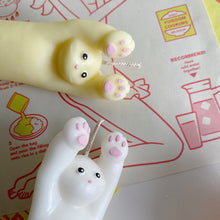 Load image into Gallery viewer, Mai Yuk Cat