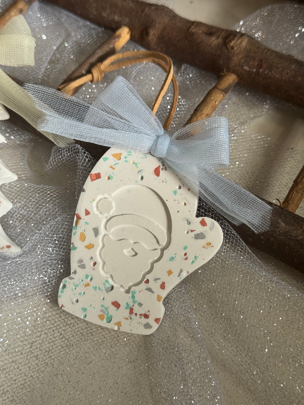 Terrazzo X'mas Plaster Diffuser Charm (Santa Claus)