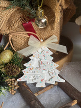 Load image into Gallery viewer, Terrazzo X&#39;mas Plaster Diffuser Charm (Xmas Tree)

